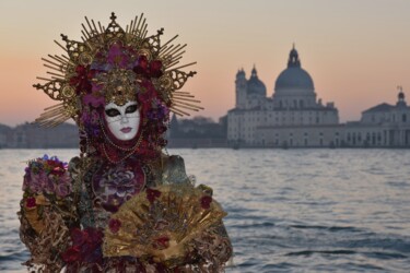 Fotografia intitulada "Venise sous le masq…" por Bernard Levy, Obras de arte originais, Fotografia digital