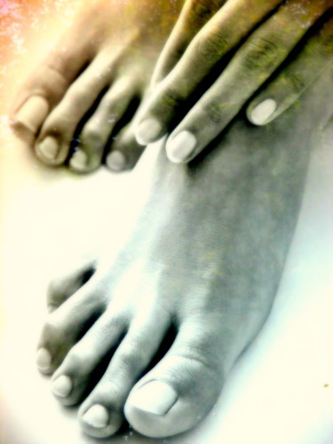 Photographie intitulée "Pieds et mains liés…" par Bernard Vergier, Œuvre d'art originale