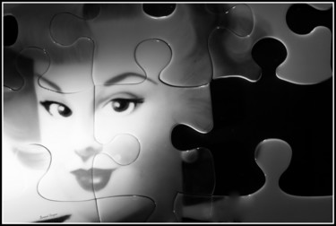 Fotografia intitulada "puzzle.(collection…" por Bernard Vergier, Obras de arte originais