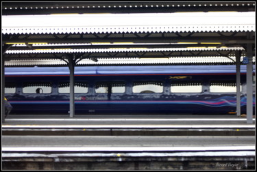 Photographie intitulée "sur les rails(colle…" par Bernard Vergier, Œuvre d'art originale