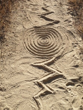 Installatie getiteld "Spirale de sable" door Alain Bernegger, Origineel Kunstwerk