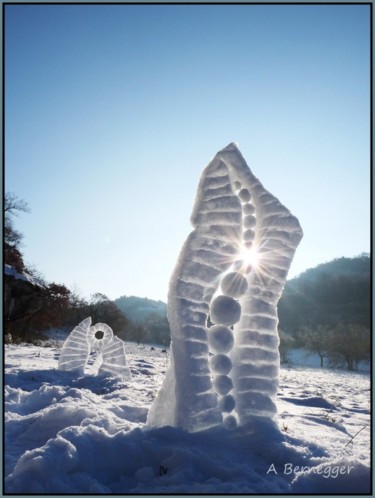 Installation intitulée "Colonne de neige et…" par Alain Bernegger, Œuvre d'art originale