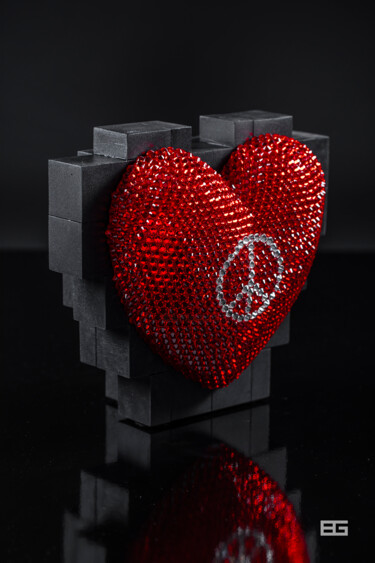 Sculpture titled "PEACE HART" by Bertrand Gregoire, Original Artwork, Casting