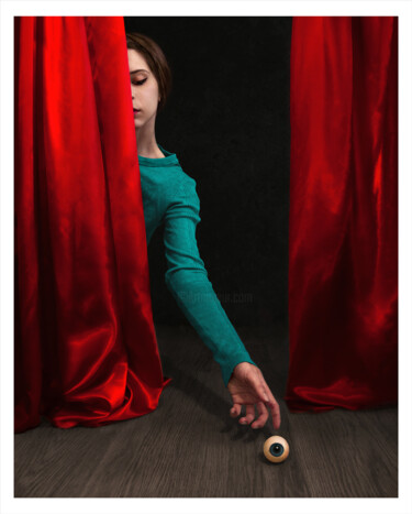 Фотография под названием "Jeter un œil 02/20" - Bettina Dupont, Подлинное произведение искусства, Цифровая фотография