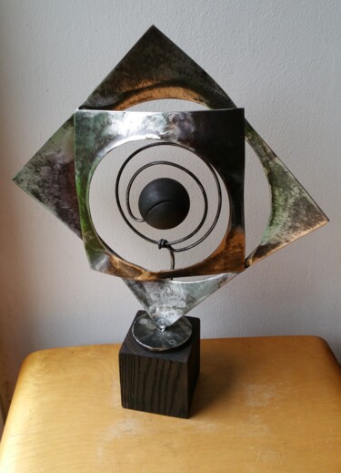 Sculpture titled "Galaxie" by Béatrice Choury, Original Artwork, Metals