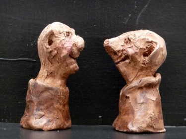 Sculpture intitulée "2 moines hilares" par Bibi Blanchet, Œuvre d'art originale, Terre cuite