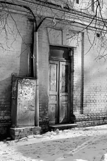 Fotografia intitolato "Door and the unclea…" da Andrii Bilonozhko, Opera d'arte originale, Fotografia digitale