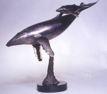 Skulptur mit dem Titel "MOTHER HUMPBACK WHA…" von Patrick Bisconti, Original-Kunstwerk