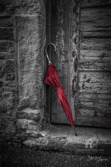 Фотография под названием "Le pépin rouge" - Blandine Legros, Подлинное произведение искусства, Цифровая фотография Установле…