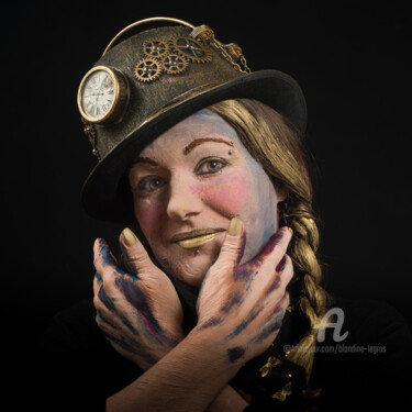 Photography titled "Miss Steampunk" by Blandine Legros, Original Artwork, Pigments Mounted on Aluminium