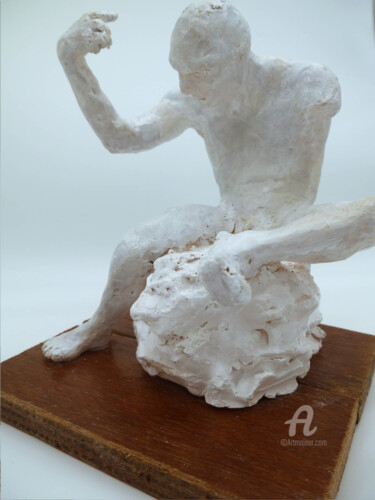 Escultura titulada "Sculpture homme sur…" por Blandine Sanchis, Obra de arte original, Arcilla