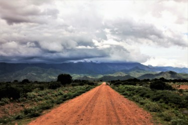 Фотография под названием "Long Road. Africa" - Boris Davidovich, Подлинное произведение искусства, Цифровая фотография