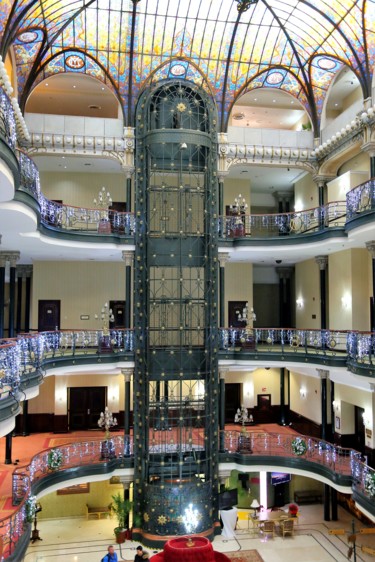 Gran Hotel. Mexico City. #2. Mexico. Photographie intitulée "Gran Hotel. Mexico…" par Boris Davidovich, Œuvre d'art originale, Photographie numérique