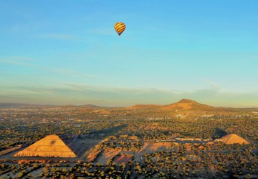 Фотография под названием "Teotihuacan. 5:00 i…" - Boris Davidovich, Подлинное произведение искусства, Цифровая фотография