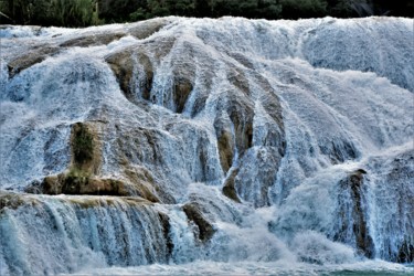 Фотография под названием "Agua-Asul waterfall…" - Boris Davidovich, Подлинное произведение искусства, Цифровая фотография