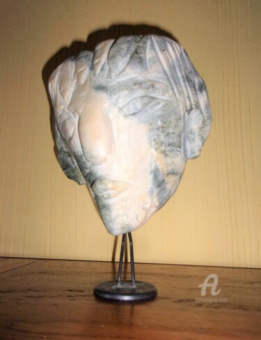 Sculpture intitulée "La tête du Christ a…" par Roberto Urbano, Œuvre d'art originale, Pierre