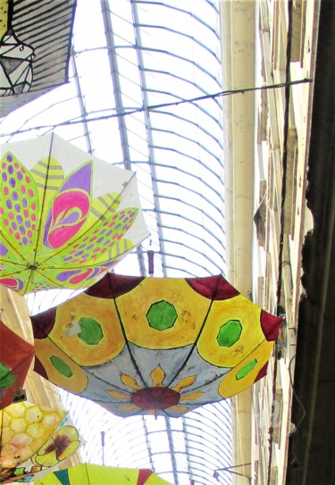 Fotografie mit dem Titel "Parapluies Carpentr…" von Roberto Urbano, Original-Kunstwerk, Digitale Fotografie