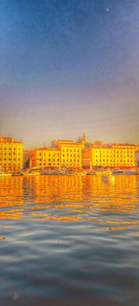 Photographie intitulée "Le Vieux-Port, Notr…" par Bobraïs, Œuvre d'art originale, Photographie numérique