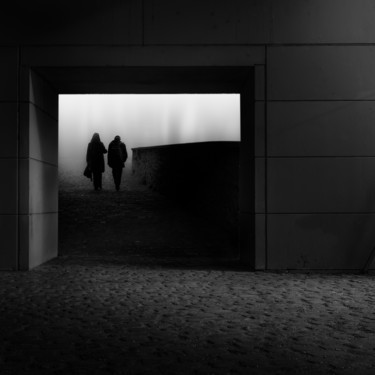Fotografia intitulada "Et le brouillard vo…" por Bogdan Kotewicz, Obras de arte originais, Fotografia digital