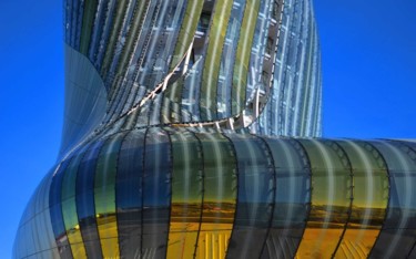 Photographie intitulée "Cité du Vin à Borde…" par Bois9, Œuvre d'art originale, Photographie numérique Monté sur Aluminium