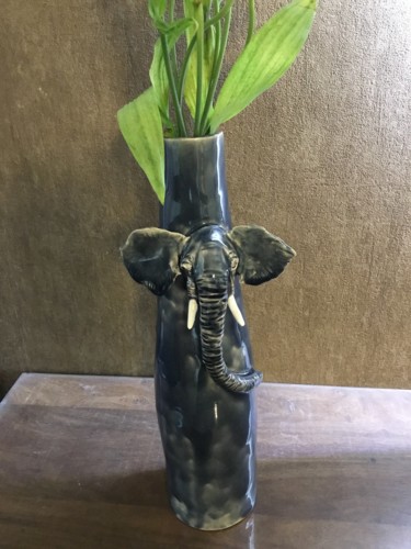 Sculpture titled "Vase éléphant gris…" by Nicole Boldo, Original Artwork, Ceramics
