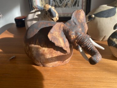 Sculpture intitulée "Éléphant oxyde" par Nicole Boldo, Œuvre d'art originale, Argile