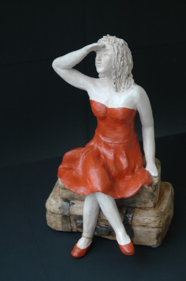 Sculpture intitulée "La voyageuse" par Michelle Bompard, Œuvre d'art originale, Terre cuite