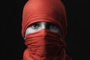 Photography titled "headscarf" by Boris Belkania, Original Artwork, Digital Photography