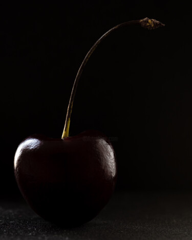 Fotografía titulada "cherry" por Boris Belkania, Obra de arte original, Fotografía digital