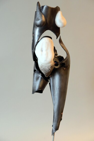 Escultura titulada "Torso" por Boris Sarikov, Obra de arte original, Piedra