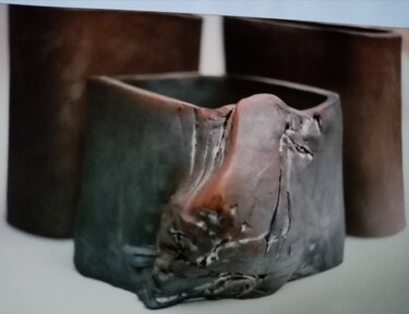 Sculpture titled "GLOWY I" by Bozena Graciano, Original Artwork, Ceramics