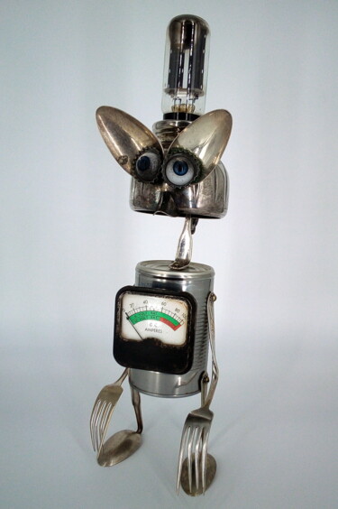 Scultura intitolato "Tesla the bot* as h…" da Branimir Misic, Opera d'arte originale, Metalli