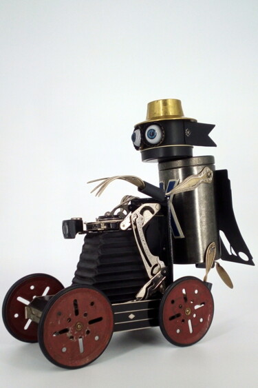 Escultura intitulada "one K bot and a car…" por Branimir Misic, Obras de arte originais, Metais