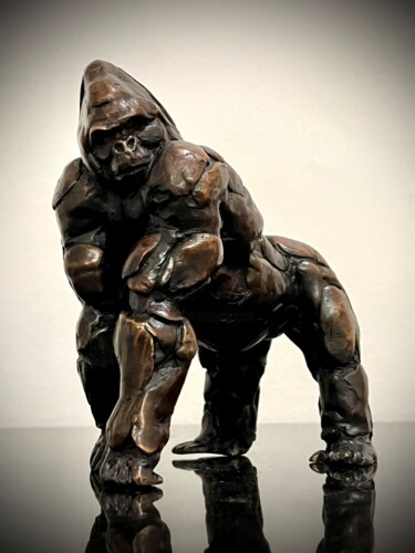Sculpture titled "Silverback Gorilla…" by Brandon Borgelt, Original Artwork, Bronze