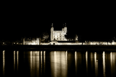 Photographie intitulée "Tower of London" par Jgc Braticius, Œuvre d'art originale, Photographie numérique