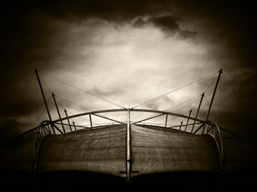 Photographie intitulée "David Lloyd club" par Jgc Braticius, Œuvre d'art originale, Photographie numérique