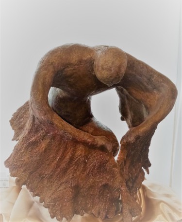Aôho (L'homme oiseau) Skulptur mit dem Titel "Aôho (L'homme oisea…" von Brigitte Assie (Abi), Original-Kunstwerk, Ton