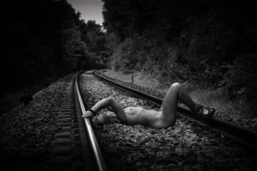 Photography titled "Nude on the railway" by Brice Kinghate, Original Artwork, Digital Photography