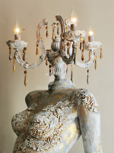 Design intitulada "Miss Baroque chic" por Brigitte Dravet, Obras de arte originais, Resina