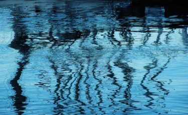 Photographie intitulée "Blue troubled water" par Brigitte Mathé (MBL), Œuvre d'art originale