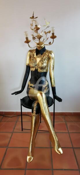 Woman in light Design titled "Woman in light" by Brigitte Dravet, Original Artwork, Luminaire