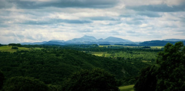 Photographie intitulée "Countryside." par Dave English, Œuvre d'art originale, Photographie manipulée