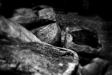 Фотография под названием "A Giant Sleeps." - Dave English, Подлинное произведение искусства, Цифровая фотография