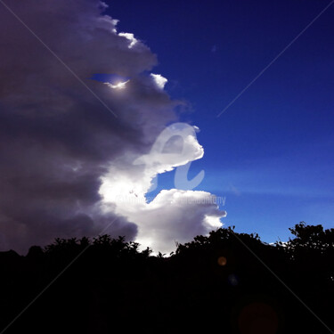 Photography titled "Nuage evegien" by Bruno Antony-Thouret (bruno antony), Original Artwork