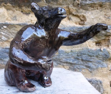 Sculpture titled "L'ours conteur" by Buissonnières, Original Artwork, Ceramics