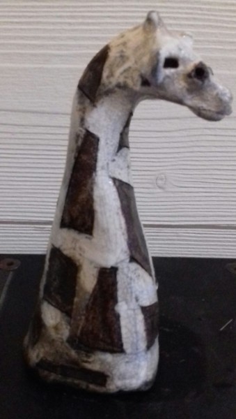 Sculpture titled "Die kleine Giraffe" by Buissonnières, Original Artwork, Ceramics