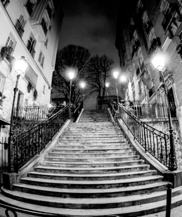 Photographie intitulée "paris (4) montmartre" par Bulimages, Œuvre d'art originale