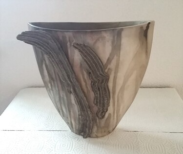 设计 标题为“vase avec applique…” 由Barbara Widmer Taylor, 原创艺术品, 饰品