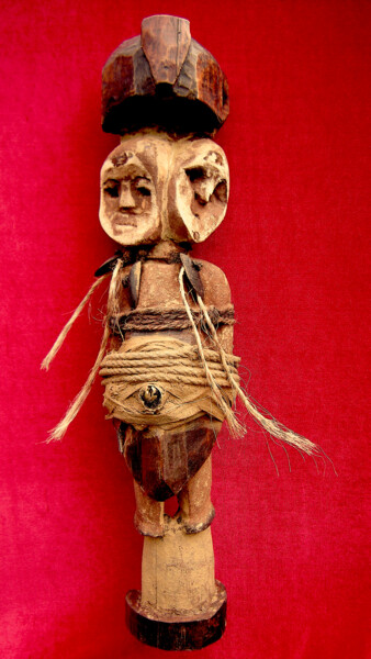 Escultura titulada "voodoo # 32" por Cambrousse, Obra de arte original, Madera