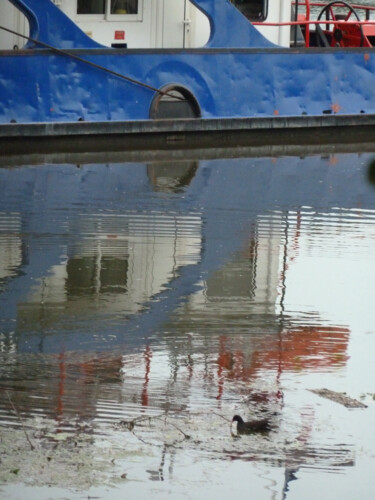 Photography titled "La péniche bleue" by Camille R., Original Artwork, Non Manipulated Photography